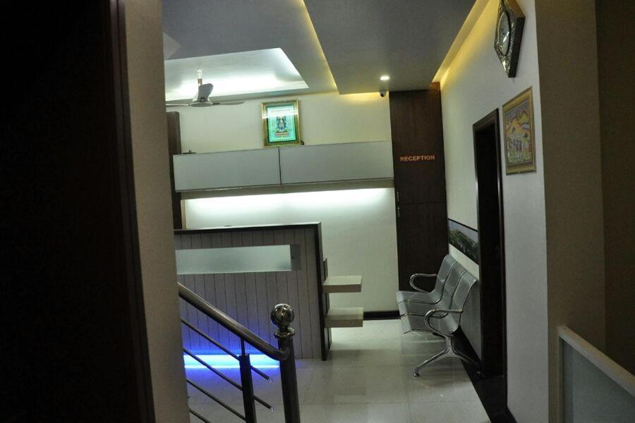 Hotel Indrani Chittorgarh Buitenkant foto